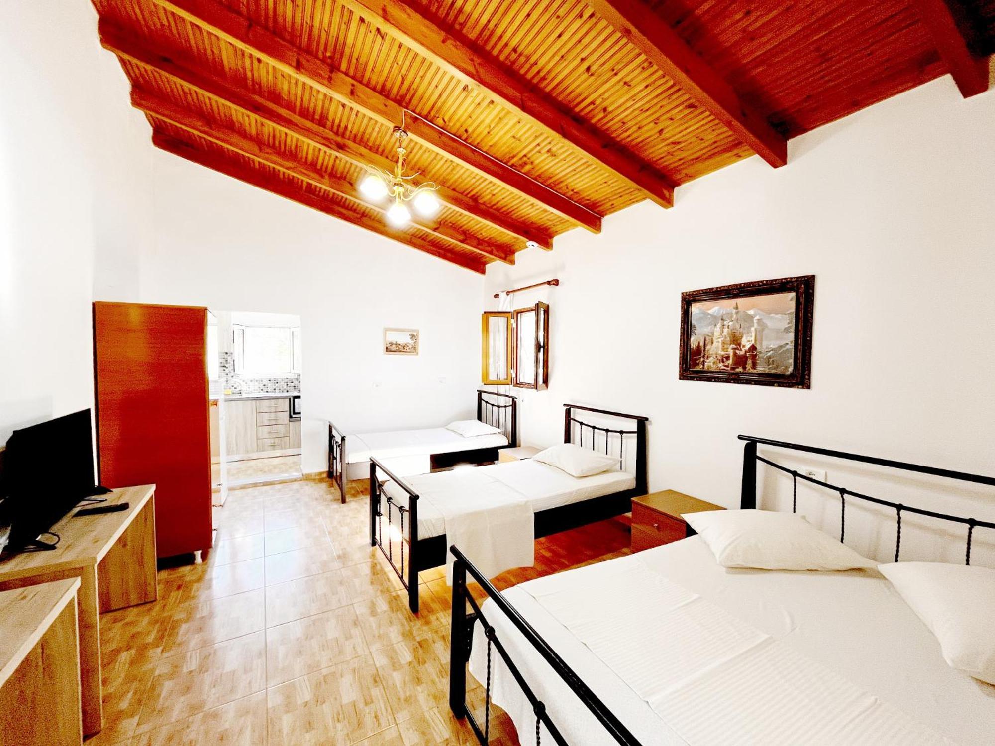 Garden Rooms Himare Luaran gambar