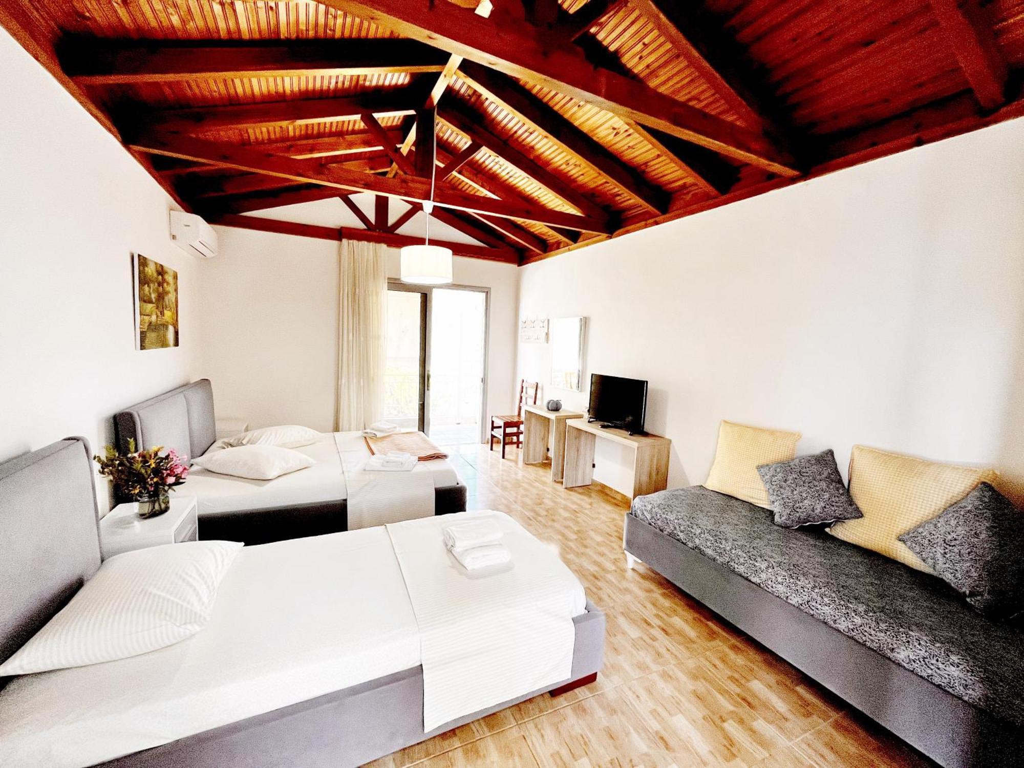 Garden Rooms Himare Luaran gambar