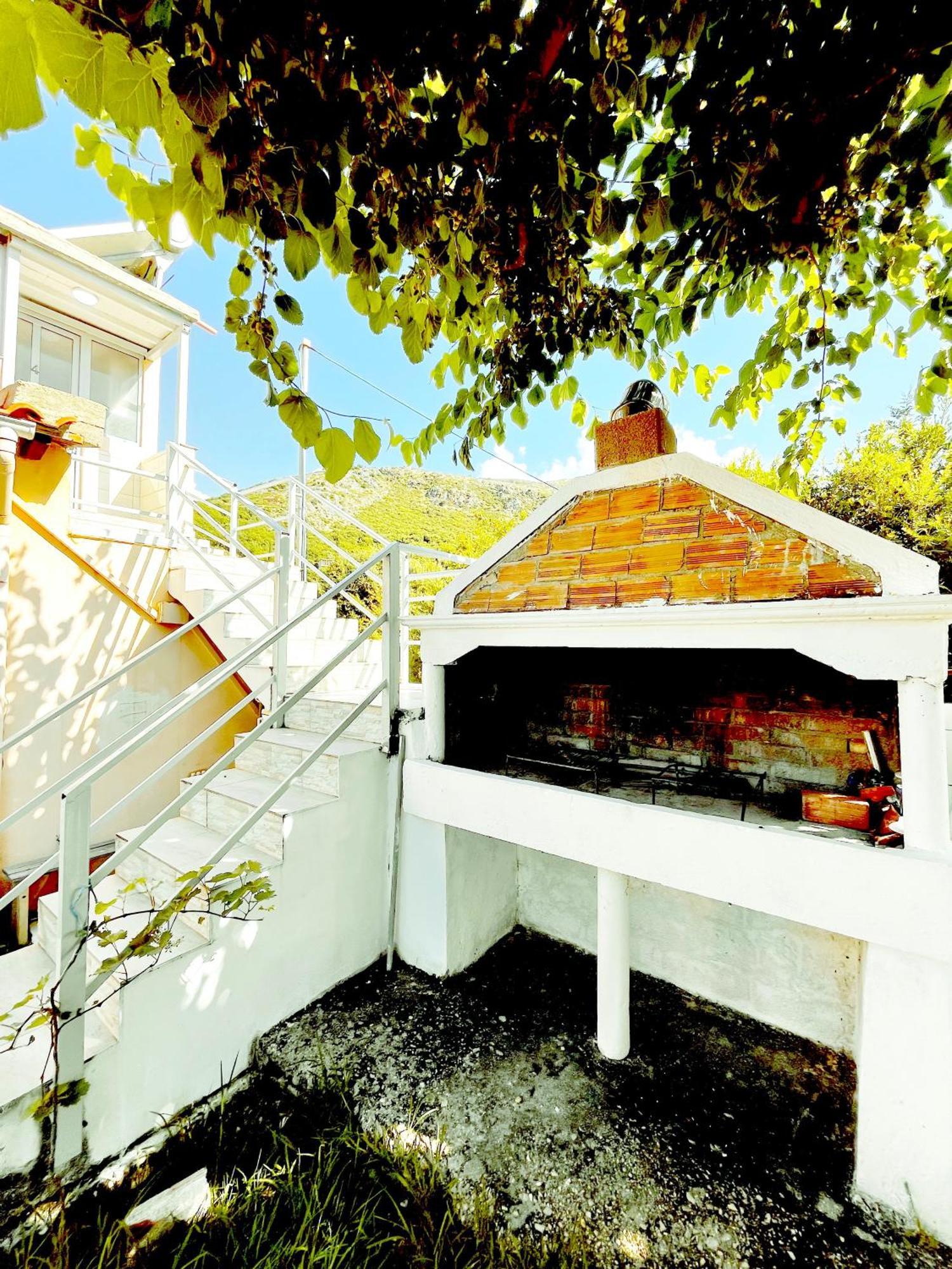 Garden Rooms Himare Luaran gambar